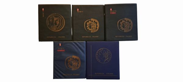 50 serie della Repubblica Italiana dal 1968 al 2000, con 46 monete dargento, riunite in 5 raccoglitori dedicati MARA.<BR>  - Asta Numismatica Light - Associazione Nazionale - Case d'Asta italiane