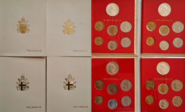 Vaticano 1982. 4 divisionali.  - Asta Numismatica Light - Associazione Nazionale - Case d'Asta italiane