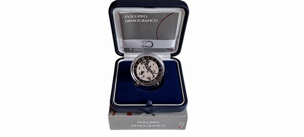 Italia 2023. 5 Euro in argento fondo specchio / proof - SVILUPPO DEMOGRAFICO.  - Asta Numismatica Light - Associazione Nazionale - Case d'Asta italiane