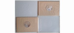 Vaticano. 24 divisionali FdC dal 1963 al 1978, una moneta da 1000 Lire, 2 monete da 500 Lire Sede Vacante e un dittico da 5 + 10 Lire Sede Vacante 1939 in bustina. <BR>  - Asta Numismatica Light - Associazione Nazionale - Case d'Asta italiane