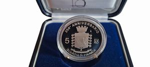 Italia 2023  2024. Lotto di 2 monete da 5 Euro in argento fondo specchio / proof  - AERONAUTICA MILITARE e GUARDIA DI FINANZA.  - Asta Numismatica Light - Associazione Nazionale - Case d'Asta italiane