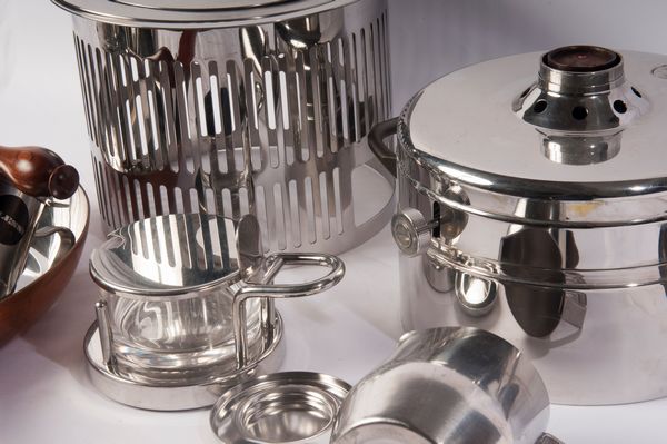 Lotto di un fornello ad alcool  - Asta Smart Auction: arredi, dipinti, sculture, strumenti musicali, ceramiche e altro a prezzi vantaggiosi - Associazione Nazionale - Case d'Asta italiane