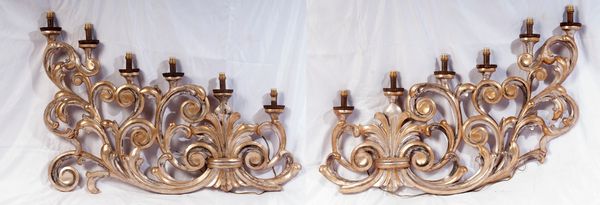 Coppia di appliques da parete a sei luci  - Asta Smart Auction: arredi, dipinti, sculture, strumenti musicali, ceramiche e altro a prezzi vantaggiosi - Associazione Nazionale - Case d'Asta italiane