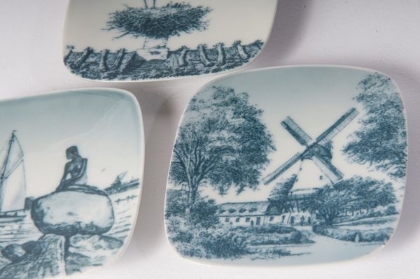 BJORN WIINBLAD : Lotto di quattro fondelli  - Asta Smart Auction: arredi, dipinti, sculture, strumenti musicali, ceramiche e altro a prezzi vantaggiosi - Associazione Nazionale - Case d'Asta italiane