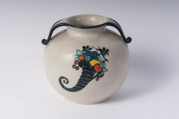 Vaso a boccia  - Asta Smart Auction: arredi, dipinti, sculture, strumenti musicali, ceramiche e altro a prezzi vantaggiosi - Associazione Nazionale - Case d'Asta italiane