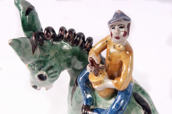 Somarello con personaggio  - Asta Smart Auction: arredi, dipinti, sculture, strumenti musicali, ceramiche e altro a prezzi vantaggiosi - Associazione Nazionale - Case d'Asta italiane