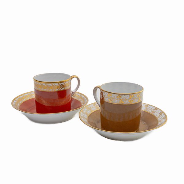 Lotto di due tazze a litron in porcellana policroma  - Asta Smart Auction: arredi, dipinti, sculture, strumenti musicali, ceramiche e altro a prezzi vantaggiosi - Associazione Nazionale - Case d'Asta italiane