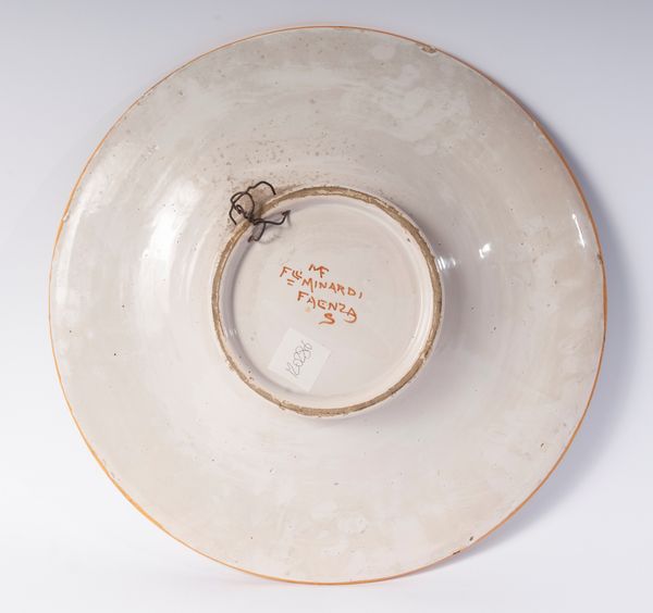 Profilo di dama, piatto in ceramica  - Asta Smart Auction: arredi, dipinti, sculture, strumenti musicali, ceramiche e altro a prezzi vantaggiosi - Associazione Nazionale - Case d'Asta italiane