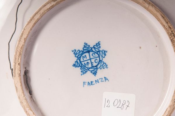 Margherita bella  - Asta Smart Auction: arredi, dipinti, sculture, strumenti musicali, ceramiche e altro a prezzi vantaggiosi - Associazione Nazionale - Case d'Asta italiane