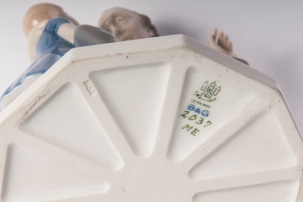 Lotto di quattro sculture  - Asta Smart Auction: arredi, dipinti, sculture, strumenti musicali, ceramiche e altro a prezzi vantaggiosi - Associazione Nazionale - Case d'Asta italiane