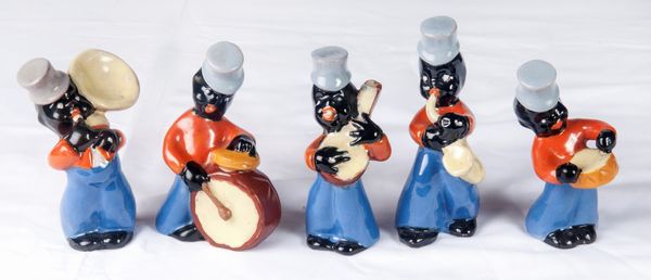 Lotto di cinque orchestrali  - Asta Smart Auction: arredi, dipinti, sculture, strumenti musicali, ceramiche e altro a prezzi vantaggiosi - Associazione Nazionale - Case d'Asta italiane