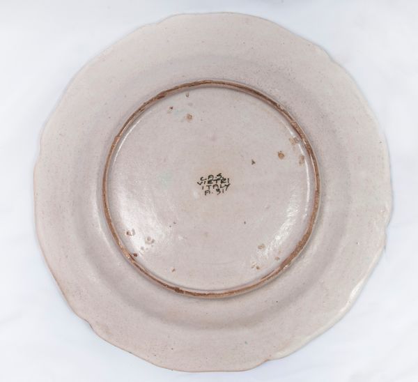 Lotto di tre ceramiche  - Asta Smart Auction: arredi, dipinti, sculture, strumenti musicali, ceramiche e altro a prezzi vantaggiosi - Associazione Nazionale - Case d'Asta italiane