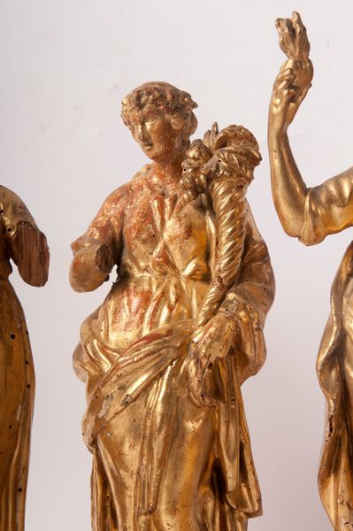 Lotto di cinque sculture allegoriche  - Asta Smart Auction: arredi, dipinti, sculture, strumenti musicali, ceramiche e altro a prezzi vantaggiosi - Associazione Nazionale - Case d'Asta italiane