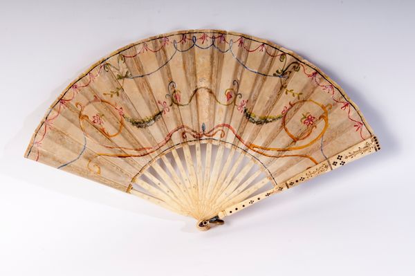 Ventaglio in carta  - Asta Smart Auction: arredi, dipinti, sculture, strumenti musicali, ceramiche e altro a prezzi vantaggiosi - Associazione Nazionale - Case d'Asta italiane