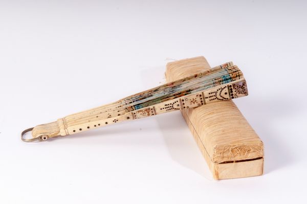 Ventaglio in carta  - Asta Smart Auction: arredi, dipinti, sculture, strumenti musicali, ceramiche e altro a prezzi vantaggiosi - Associazione Nazionale - Case d'Asta italiane