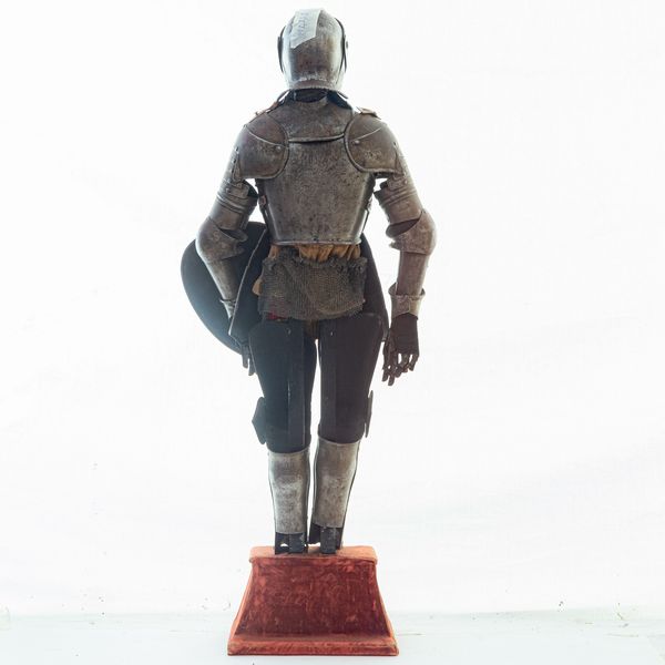 Modello in scala  di armatura  - Asta Smart Auction: arredi, dipinti, sculture, strumenti musicali, ceramiche e altro a prezzi vantaggiosi - Associazione Nazionale - Case d'Asta italiane