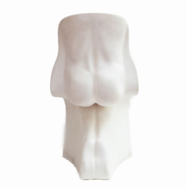 Fabio Novembre : Him, seggiola in polietilene in opaco bianco  - Asta Smart Auction: arredi, dipinti, sculture, strumenti musicali, ceramiche e altro a prezzi vantaggiosi - Associazione Nazionale - Case d'Asta italiane