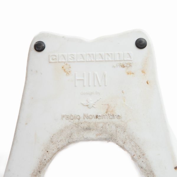 Fabio Novembre : Him, seggiola in polietilene in opaco bianco  - Asta Smart Auction: arredi, dipinti, sculture, strumenti musicali, ceramiche e altro a prezzi vantaggiosi - Associazione Nazionale - Case d'Asta italiane