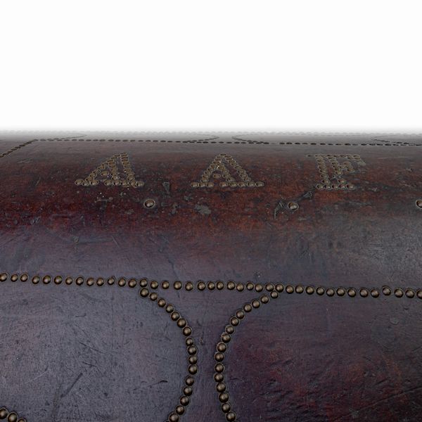 Baule in cuoio e legno,  - Asta Smart Auction: arredi, dipinti, sculture, strumenti musicali, ceramiche e altro a prezzi vantaggiosi - Associazione Nazionale - Case d'Asta italiane