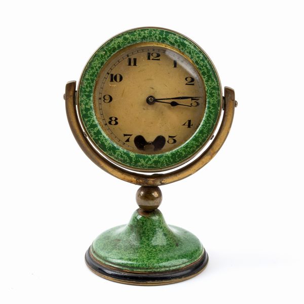 Orologio da tavolo Art Déco in metallo dorato e smalti, nave RMS Laconia  - Asta Smart Auction: arredi, dipinti, sculture, strumenti musicali, ceramiche e altro a prezzi vantaggiosi - Associazione Nazionale - Case d'Asta italiane