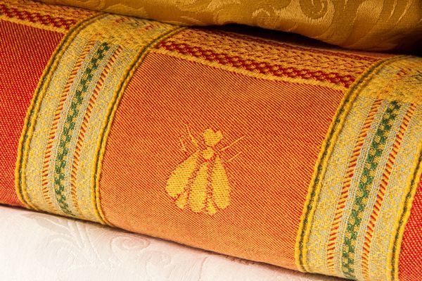 Lotto di quattordici tovaglie  - Asta Smart Auction: arredi, dipinti, sculture, strumenti musicali, ceramiche e altro a prezzi vantaggiosi - Associazione Nazionale - Case d'Asta italiane