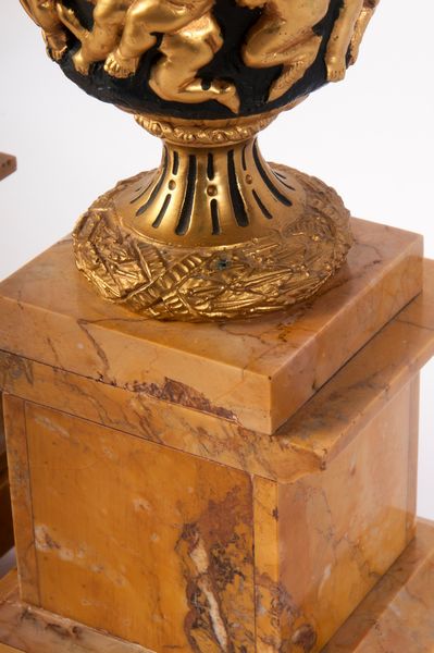 Coppia di potiches  - Asta Smart Auction: arredi, dipinti, sculture, strumenti musicali, ceramiche e altro a prezzi vantaggiosi - Associazione Nazionale - Case d'Asta italiane