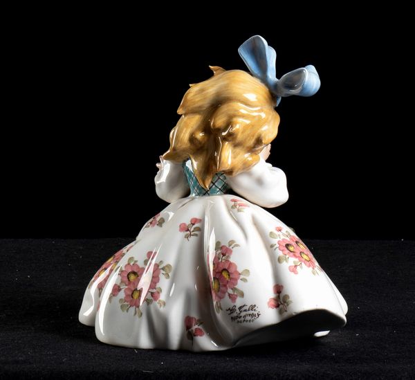 TIZIANO GALLI : Fanciulla con cestino  - Asta Smart Auction: arredi, dipinti, sculture, strumenti musicali, ceramiche e altro a prezzi vantaggiosi - Associazione Nazionale - Case d'Asta italiane