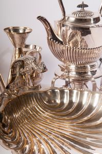 Lotto di quindici oggetti in metallo argentato e sheffield  - Asta Smart Auction: arredi, dipinti, sculture, strumenti musicali, ceramiche e altro a prezzi vantaggiosi - Associazione Nazionale - Case d'Asta italiane