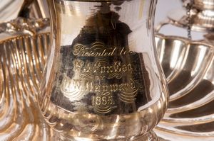 Lotto di quindici oggetti in metallo argentato e sheffield  - Asta Smart Auction: arredi, dipinti, sculture, strumenti musicali, ceramiche e altro a prezzi vantaggiosi - Associazione Nazionale - Case d'Asta italiane