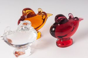 Lotto di tre piccioni in cristallo colorato Baccarat  - Asta Smart Auction: arredi, dipinti, sculture, strumenti musicali, ceramiche e altro a prezzi vantaggiosi - Associazione Nazionale - Case d'Asta italiane