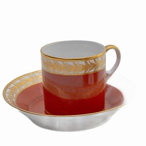 Lotto di due tazze a litron in porcellana policroma  - Asta Smart Auction: arredi, dipinti, sculture, strumenti musicali, ceramiche e altro a prezzi vantaggiosi - Associazione Nazionale - Case d'Asta italiane