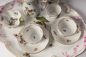 Lotto di un vassoio in porcellana  - Asta Smart Auction: arredi, dipinti, sculture, strumenti musicali, ceramiche e altro a prezzi vantaggiosi - Associazione Nazionale - Case d'Asta italiane