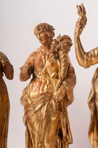 Lotto di cinque sculture allegoriche  - Asta Smart Auction: arredi, dipinti, sculture, strumenti musicali, ceramiche e altro a prezzi vantaggiosi - Associazione Nazionale - Case d'Asta italiane