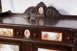 Credenza in legno ebanizzato  - Asta Smart Auction: arredi, dipinti, sculture, strumenti musicali, ceramiche e altro a prezzi vantaggiosi - Associazione Nazionale - Case d'Asta italiane