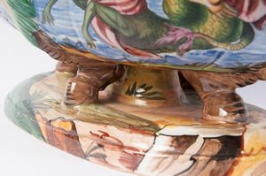 Egisto Fantechi : Centrotavola  in ceramica policroma  - Asta Smart Auction: arredi, dipinti, sculture, strumenti musicali, ceramiche e altro a prezzi vantaggiosi - Associazione Nazionale - Case d'Asta italiane