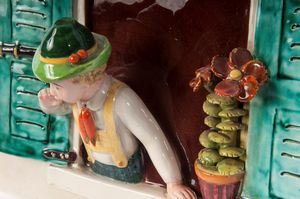 Lui e Lei ,Coppia di placche in rilievo,  - Asta Smart Auction: arredi, dipinti, sculture, strumenti musicali, ceramiche e altro a prezzi vantaggiosi - Associazione Nazionale - Case d'Asta italiane