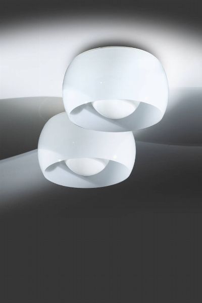VICO MAGISTRETTI : Coppia di plafoniere mod. Omega  - Asta Design - Associazione Nazionale - Case d'Asta italiane