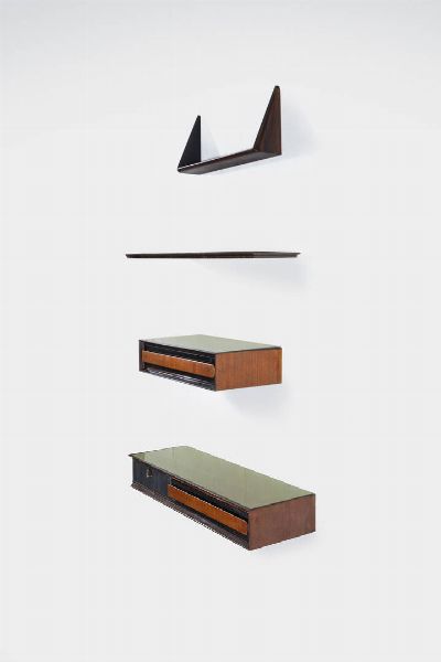 VITTORIO DASSI : Set composto da due mobili sospensi con relative mensole  - Asta Design - Associazione Nazionale - Case d'Asta italiane