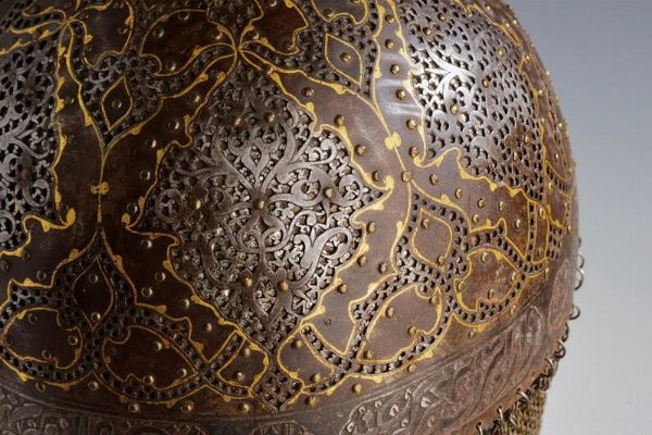 Raro khula-khud con superficie traforata  - Asta Rare Armi Antiche e Militaria da tutto il mondo - Associazione Nazionale - Case d'Asta italiane