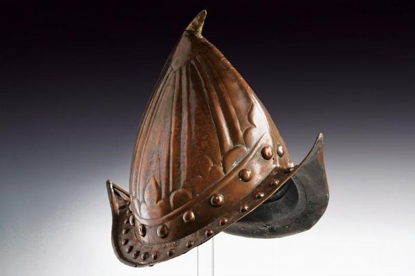 Interessante elmo dei Moro  - Asta Rare Armi Antiche e Militaria da tutto il mondo - Associazione Nazionale - Case d'Asta italiane