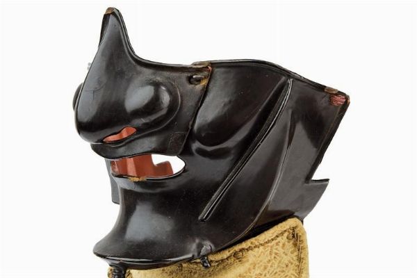 Ryubu Menpo  - Asta Rare Armi Antiche e Militaria da tutto il mondo - Associazione Nazionale - Case d'Asta italiane