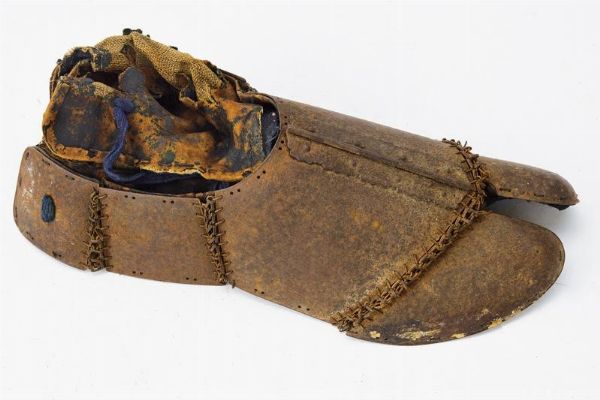 Tosei Gusoku (armatura da samurai)  - Asta Rare Armi Antiche e Militaria da tutto il mondo - Associazione Nazionale - Case d'Asta italiane