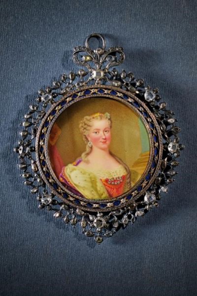 Bellissima miniatura in cornice preziosa di regia provenienza  - Asta Rare Armi Antiche e Militaria da tutto il mondo - Associazione Nazionale - Case d'Asta italiane