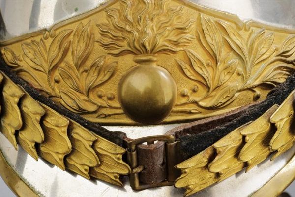 Elmo e busto da ufficiale, secondo Impero  - Asta Rare Armi Antiche e Militaria da tutto il mondo - Associazione Nazionale - Case d'Asta italiane