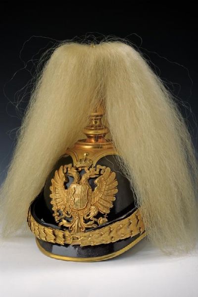 Elmo da ufficiale del k. u. k. Leibgarde Reitereskadron  - Asta Rare Armi Antiche e Militaria da tutto il mondo - Associazione Nazionale - Case d'Asta italiane