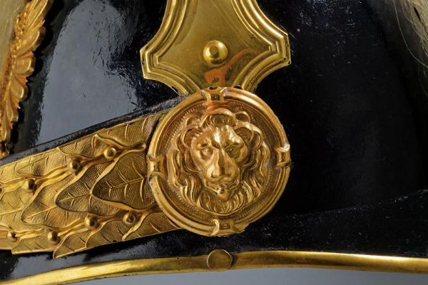 Elmo da ufficiale del k. u. k. Leibgarde Reitereskadron  - Asta Rare Armi Antiche e Militaria da tutto il mondo - Associazione Nazionale - Case d'Asta italiane