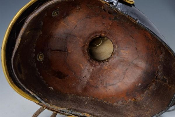 Czapka da ufficiale del 2. Garde-Ulanen Rgt.  - Asta Rare Armi Antiche e Militaria da tutto il mondo - Associazione Nazionale - Case d'Asta italiane