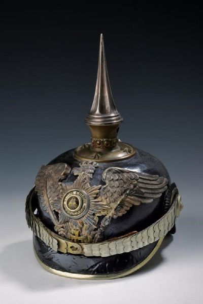 Raro elmo da ufficiale del 5� Reggimento della Guardia a piedi  - Asta Rare Armi Antiche e Militaria da tutto il mondo - Associazione Nazionale - Case d'Asta italiane