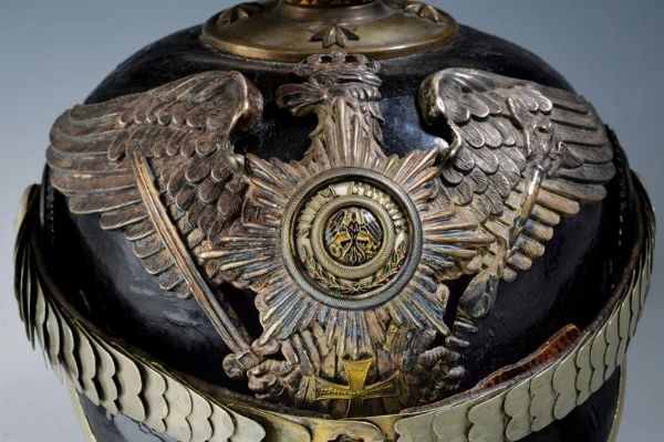 Raro elmo da ufficiale del 5� Reggimento della Guardia a piedi  - Asta Rare Armi Antiche e Militaria da tutto il mondo - Associazione Nazionale - Case d'Asta italiane
