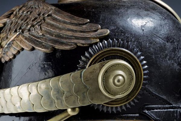 Raro elmo da ufficiale del 5� Reggimento della Guardia a piedi  - Asta Rare Armi Antiche e Militaria da tutto il mondo - Associazione Nazionale - Case d'Asta italiane